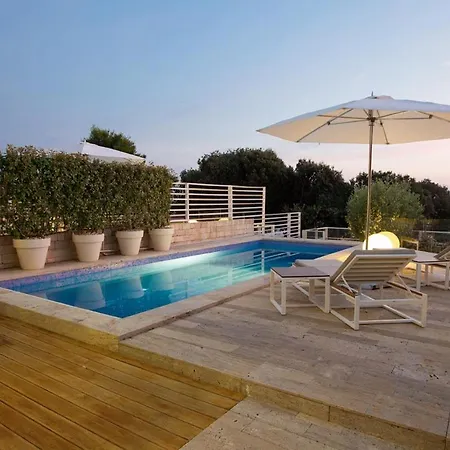 Beachfront Villas Petrčane
