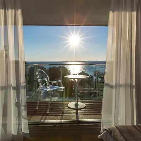 Villa Beachfront Villas *